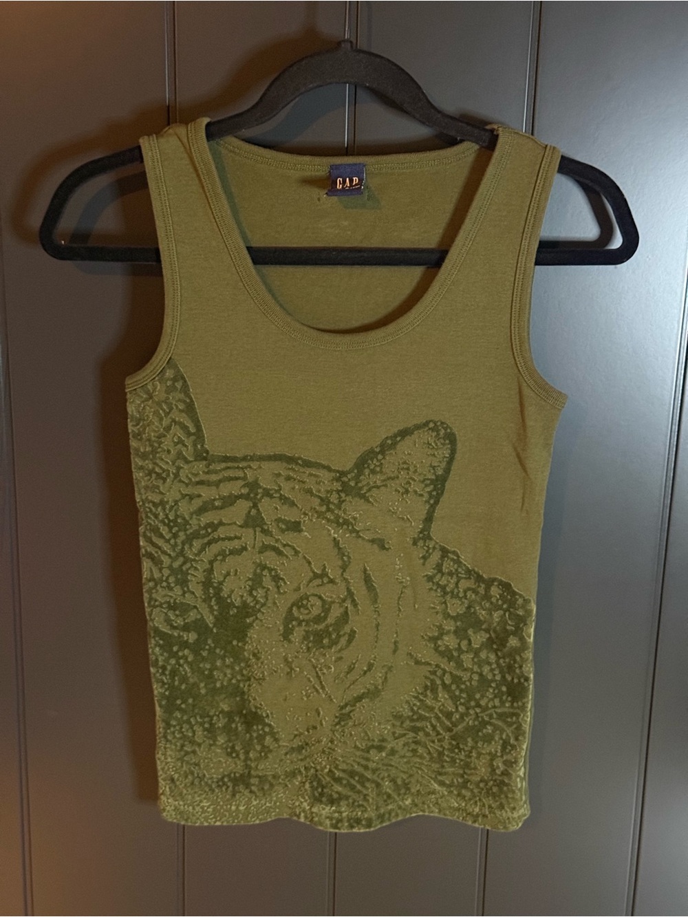 🐯 Gap Women’s Vintage Y2K Velvet Embossed Tiger Tank Top Hunter Green Size Small